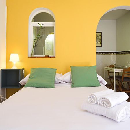 Ferienwohnung El Prado Historic Center Madrid Exterior foto